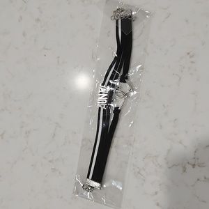 🔵 Black and White "AUNTIE" Bracelet